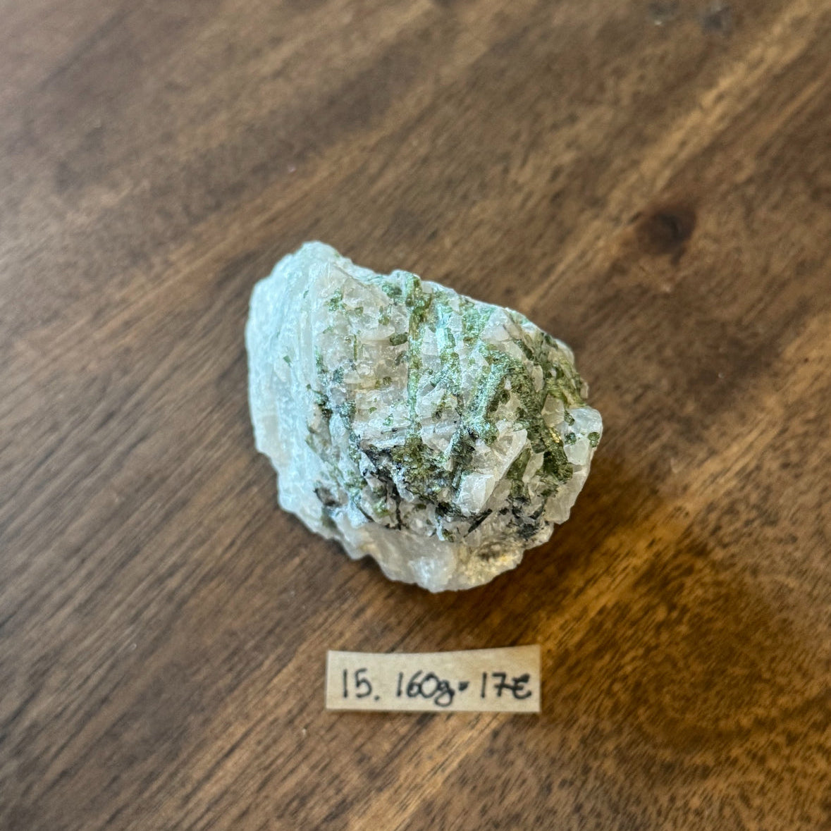Grüner Turmalin in Quartz