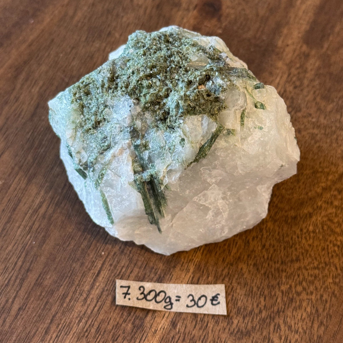 Grüner Turmalin in Quartz