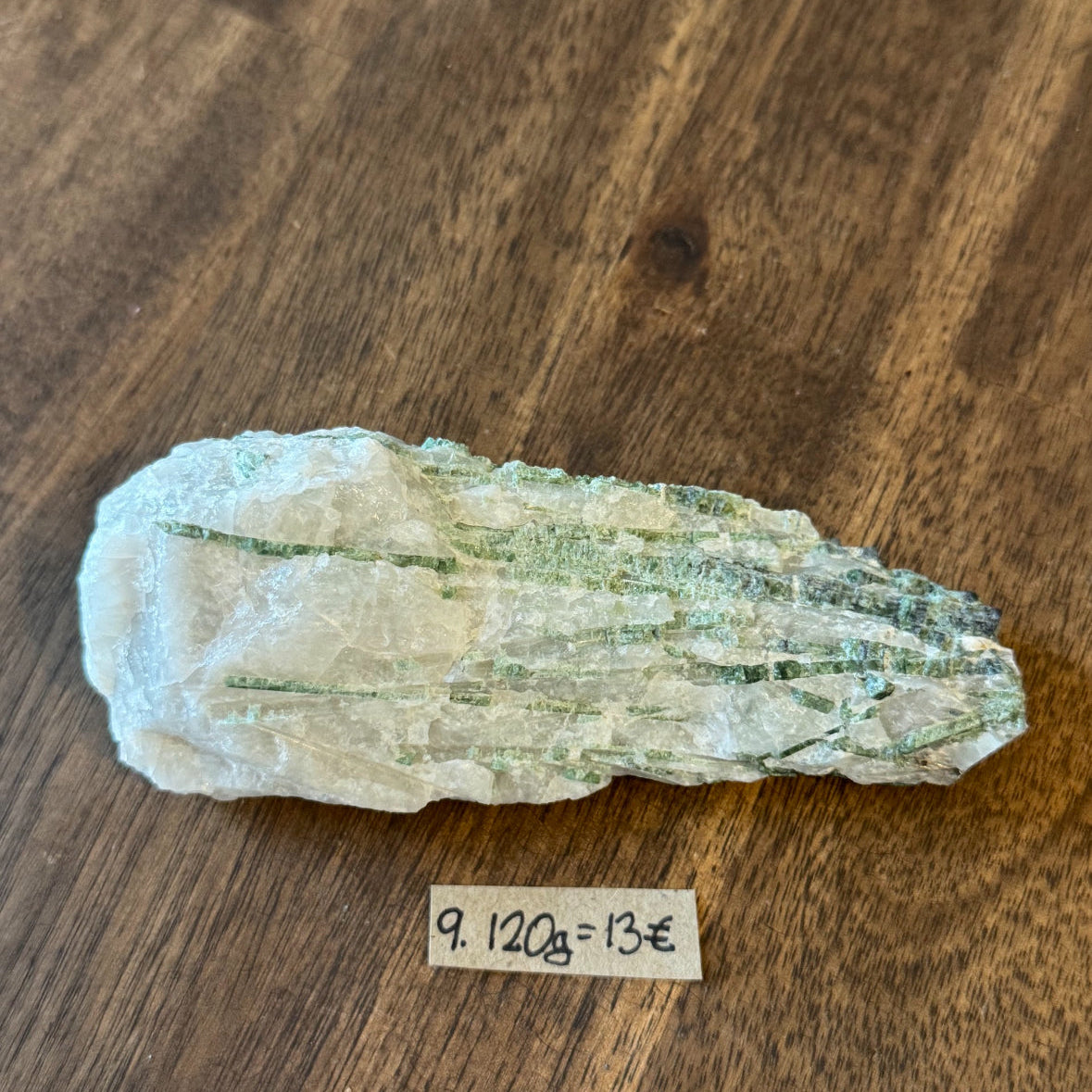 Grüner Turmalin in Quartz